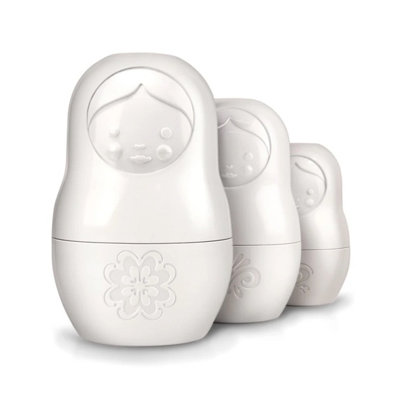 A Set of Six Nesting Measuring Cups – Nesting Dolls Design - Picture 1 of 14